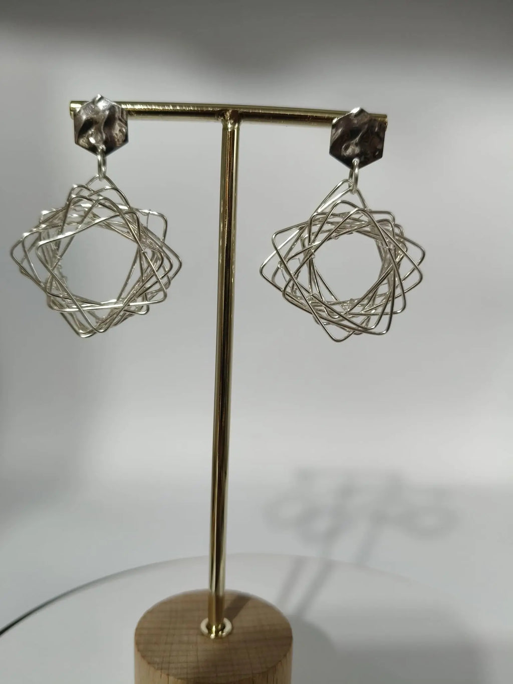Pendientes Ynes